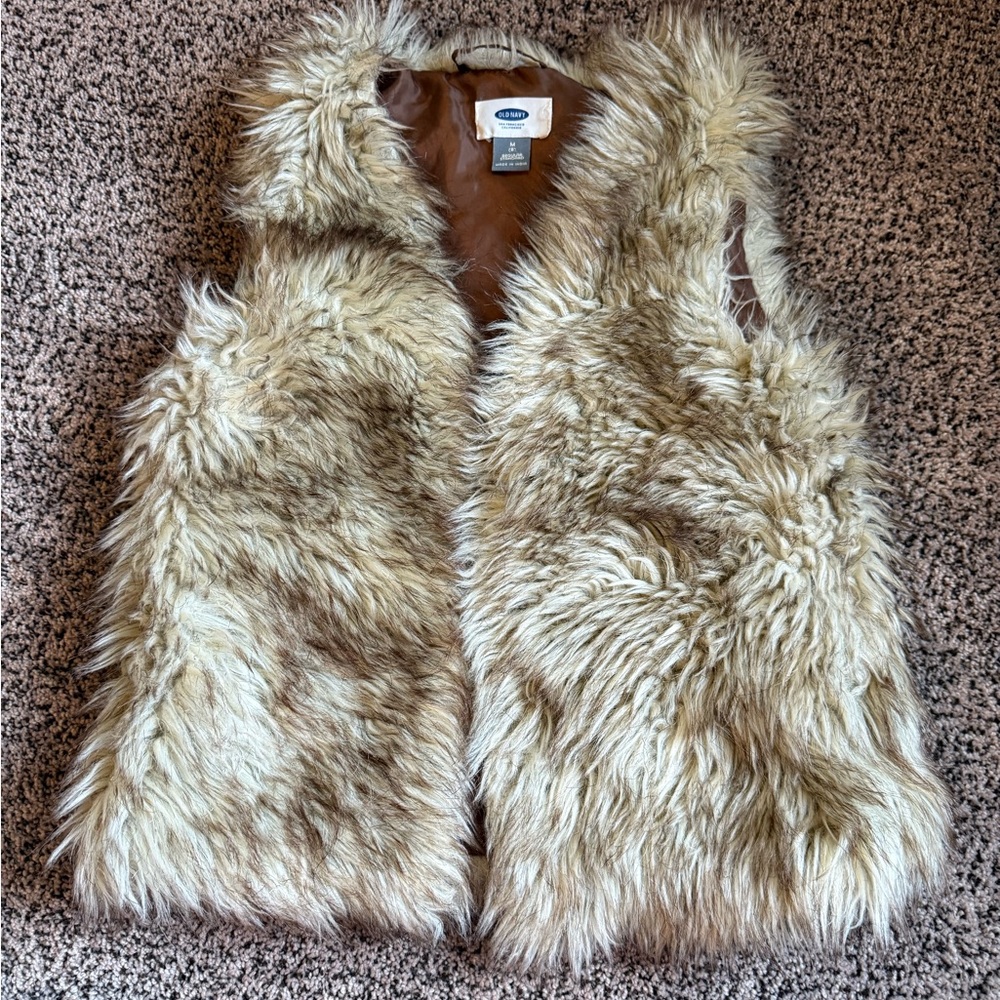 Youth medium girls old navy furry vest